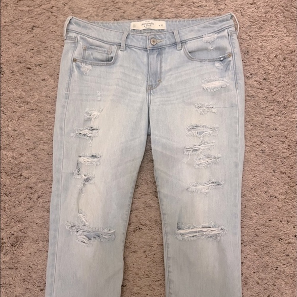Abercrombie Vintage Distressed Low Rise Denim - Picture 4 of 5